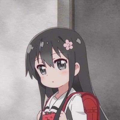 女子模仿李小冉 网友：这是李大再吧